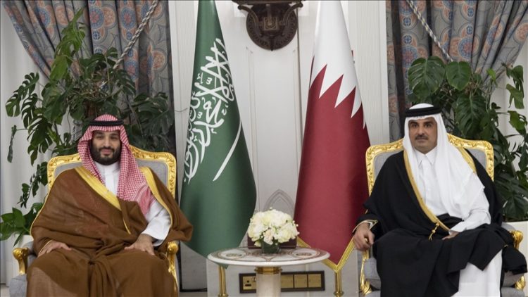 أمير قطر الشيخ تميم وولي العهد السعودي محمد بن سلمان