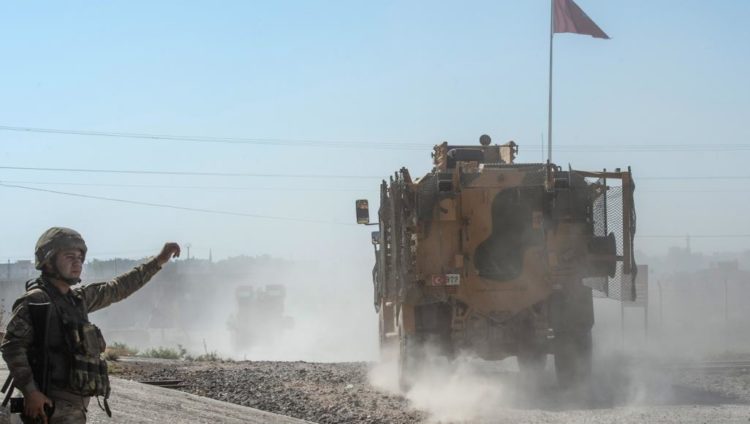 توصلت روسيا وتركيا لاتفاق بانسحاب القوات الكردية لنحو 30 كلم على طول الحدود التركية