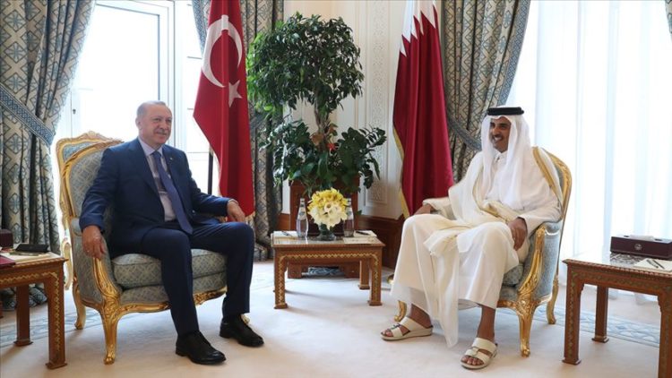أمير قطر يستقبل أردوغان في الديوان الأميري