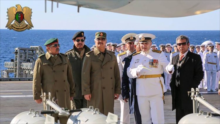 حفتر يزور حاملة الطائرات الروسية أدميرال كوزنيتسوف في البحر المتوسط الليبية (مواقع التواصل الاجتماعي)