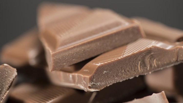 الشوكولاتة الداكنة تعتبر أفضل للصحة من الشوكولاتة بالحليب (الألمانية).jpg