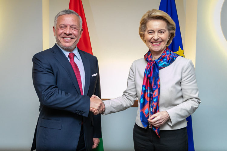 الملك يبحث مع رئيسة المفوضية الأوروبية علاقات التعاون بين الأردن والاتحاد الأوروبي