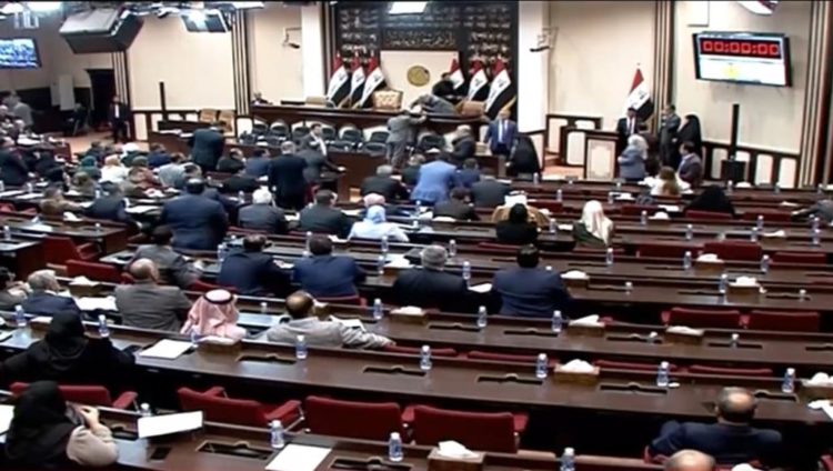 جلسة البرلمان ستصوّت على قرار يلزم بإخراج القوات الأميركية من العراق (الجزيرة)