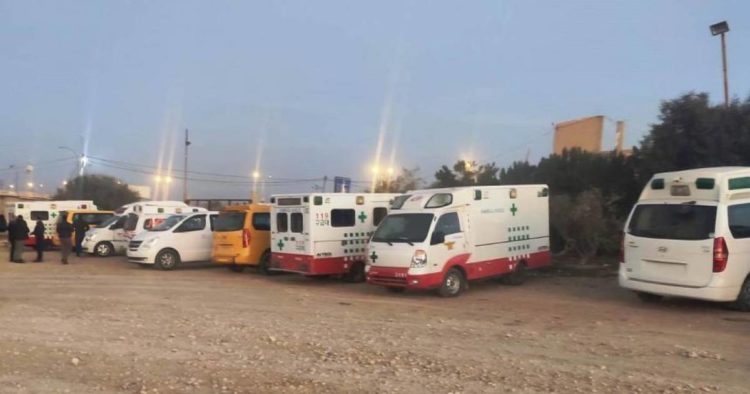 وصول 14 سيارة إسعاف من متبرعين أردنيين لغزة