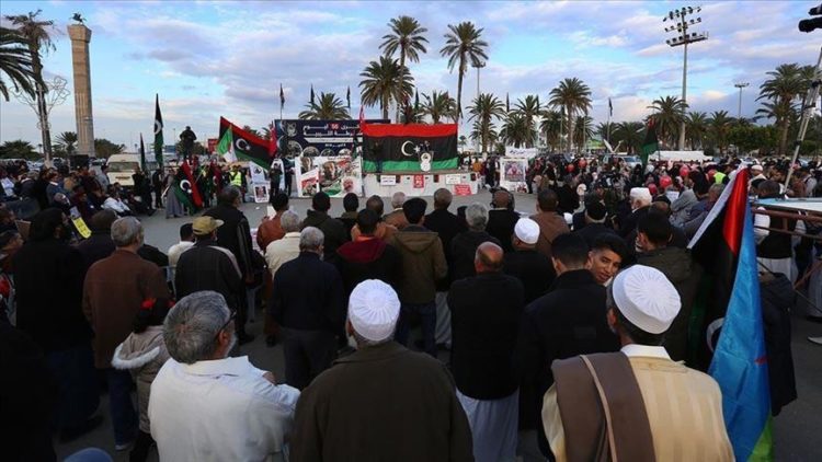 مظاهرات في طرابلس ومصراتة تنديدا بعدوان حفتر