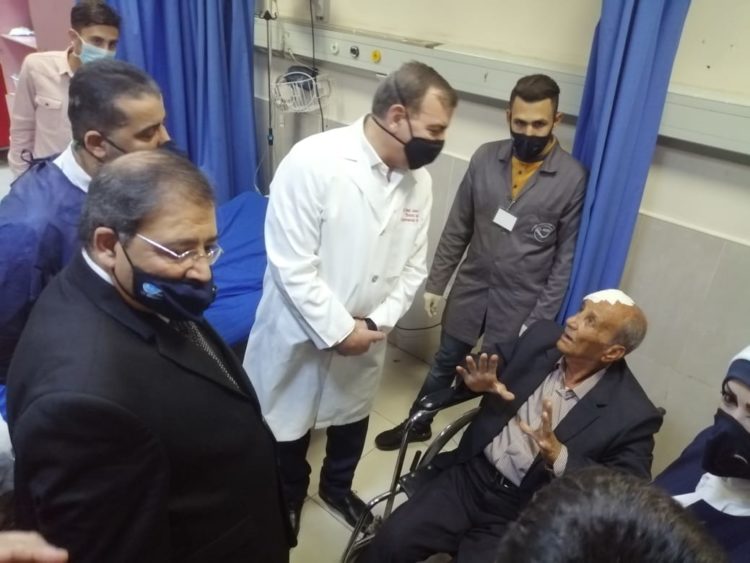 وزير الصحة يزور مستشفيي الزرقاء الحكومي والامير فيصل