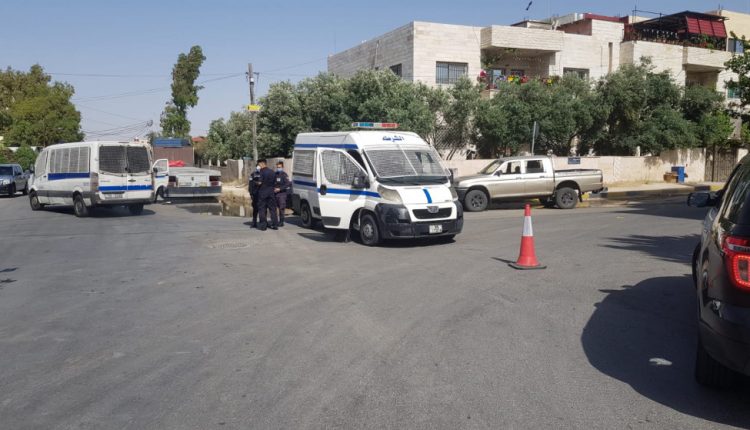 عزل 3 عمارات سكنية وإغلاق شركة صرافة في عمّان