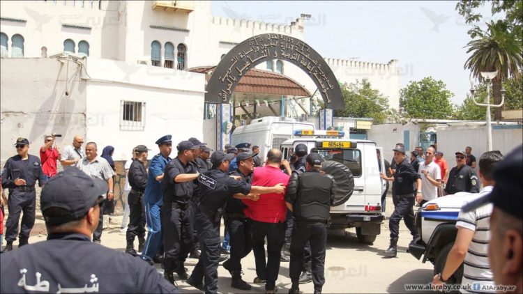 نقل وزراء بوتفليقة الفاسدين إلى سجون في العمق الجزائري