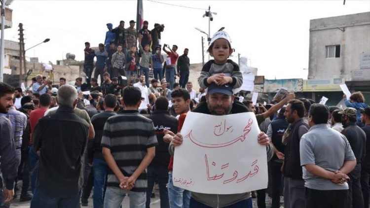 الشمال السوري يشهد مظاهرات ضد تصريحات ماكرون المسيئة للنبي