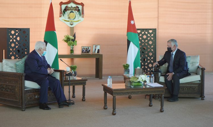 الملك يستقبل الرئيس الفلسطيني في العقبة