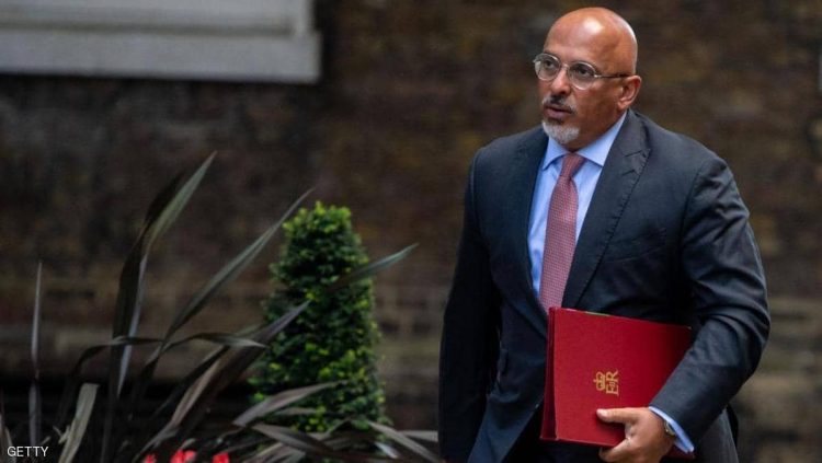 بريطانيا تعين وزيرا من أصل عراقي لتوزيع لقاح كورونا