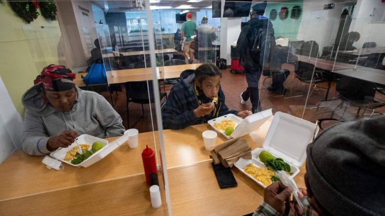 30 مليون جائع أميركي ينتظرون اليوم خطة بايدن لحل أزمة الغذاء