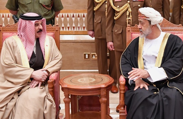 سلطان عُمان وملك البحرين يغيبان عن القمة الخليجية بالسعودية