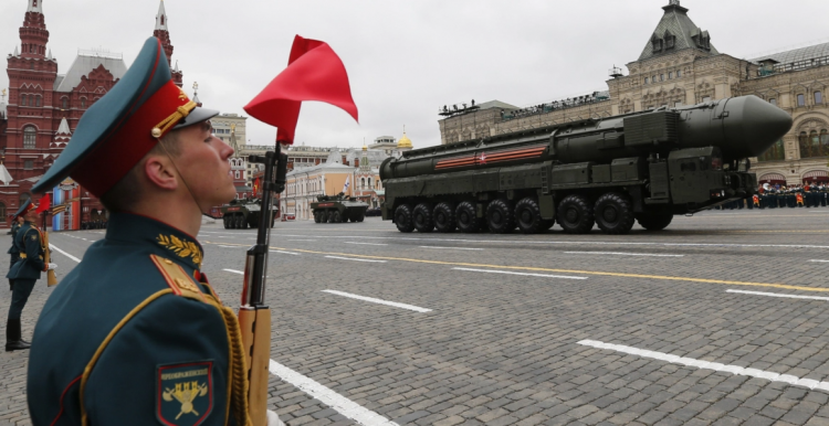 صاروخ عابر للقارات في روسيا