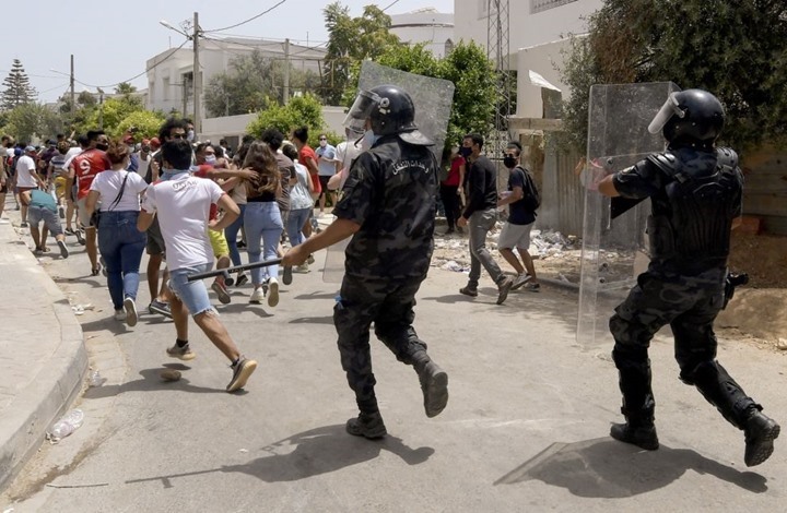 اعتداءات على مقرات النهضة بتونس