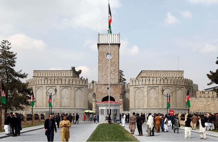 سقوط صواريخ قرب القصر الرئاسي الأفغاني خلال صلاة العيد