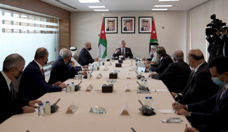 الملك يزور شركة العبدلي ويلتقي عددا من المستثمرين الأردنيين والعرب