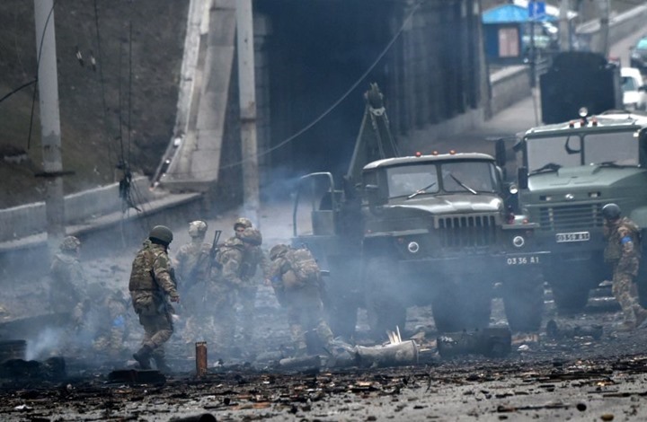 غزو أوكرانيا.. روسيا تكشف حصيلة هجومها وزيلينسكي يتحدّى
