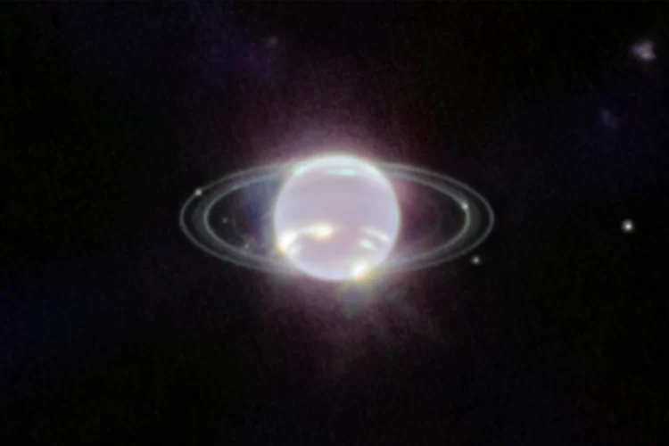 صور مذهلة لكوكب نبتون يلتقطها تلسكوب جيمس ويب الفضائي