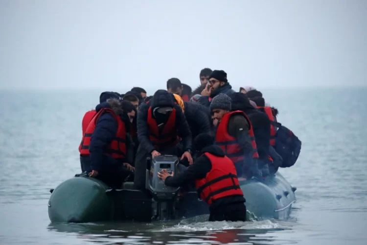 تحقيق يكشف تفاصيل غرق 27 مهاجرا تركهم خفر السواحل البريطاني لمصيرهم