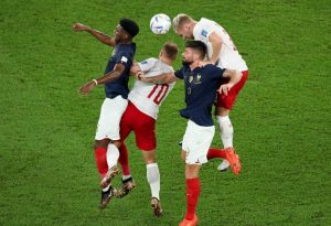 فرنسا إلى ثمن نهائي كأس العالم بعد فوزها على الدنمارك