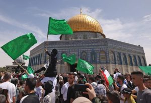 معاريف: حماس الجهة الأقوى والأكثر قبولا في الشارع الفلسطيني
