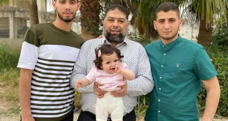عائلة المطارد القسامي أمين القوقا تناشد بالتدخل العاجل للإفراج عنه