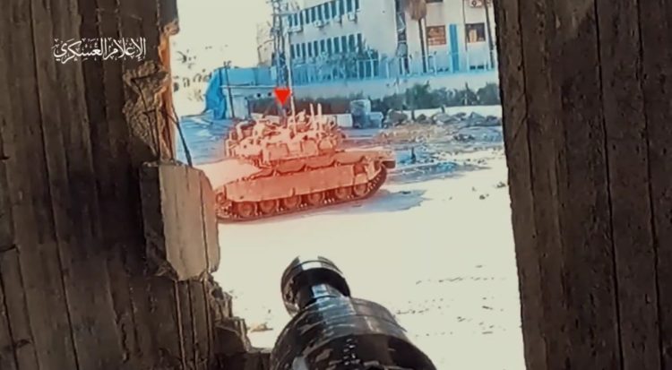 "القسام" تبث مشاهد استهداف وتدمير آليات للاحتلال في تل الهوى (شاهد)