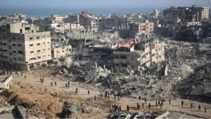 الكشف عن مقبرة جماعية في مستشفى الشفاء بغزة.. مشاهد مفزعة (شاهد)