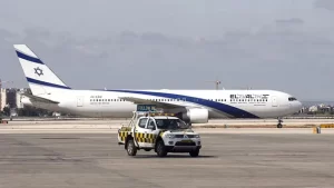 قناة إسرائيلية: طائرة "رحلات الموساد" تهبط في الرياض
