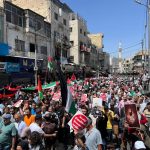 مسيرة حاشدة في وسط البلد دعما للحراك الطلابي العالمي الرافض للحرب على غزة (شاهد)